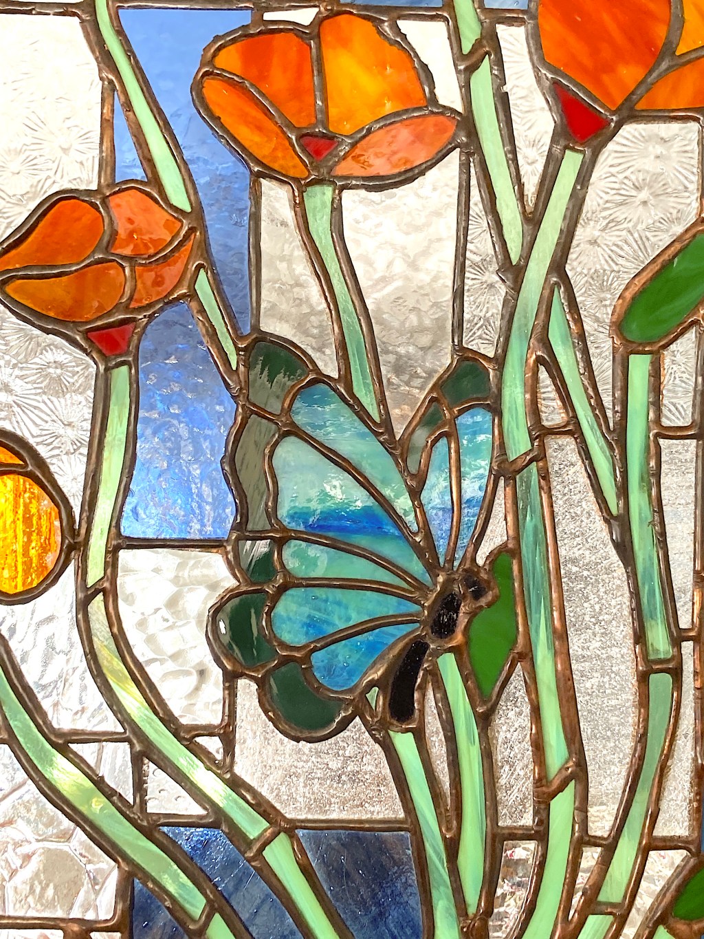 Peinture et vitrail en technique Tiffany, créations de Danielle Ouellet.